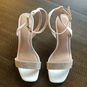 Kelly and Katie dress sandal white with silver accent. Size 8.5. New in box